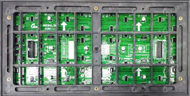 從單色到全彩 從P10到P5 Hold住門頭屏新趨勢